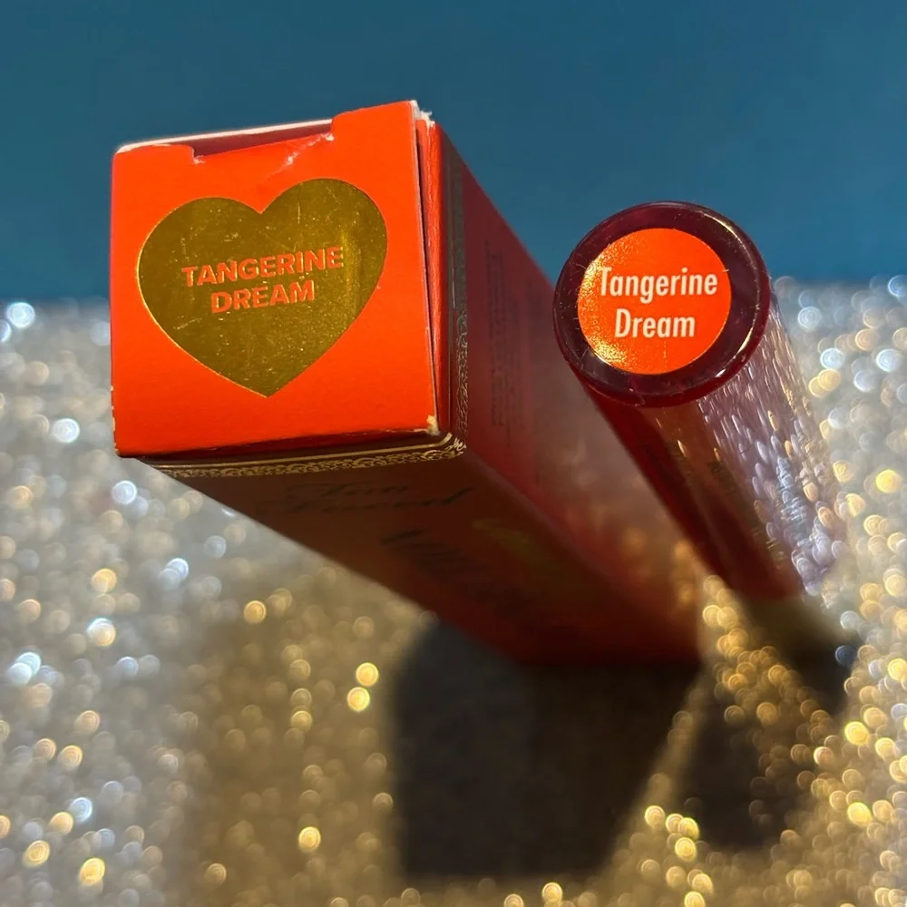 BNIB! Too Faced Lip Injection Extreme in Tangerine Dream 🍊👄